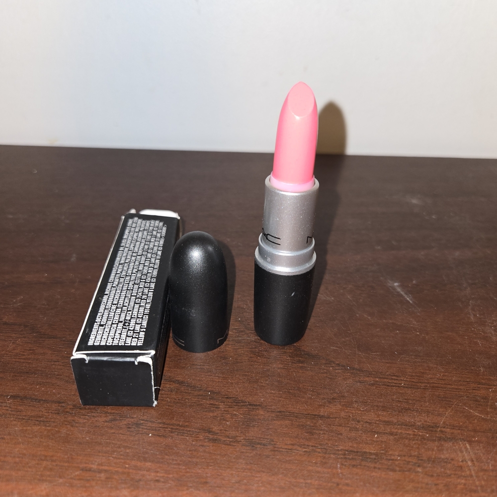 MAC Cosmetics Soft Pink Lipstick